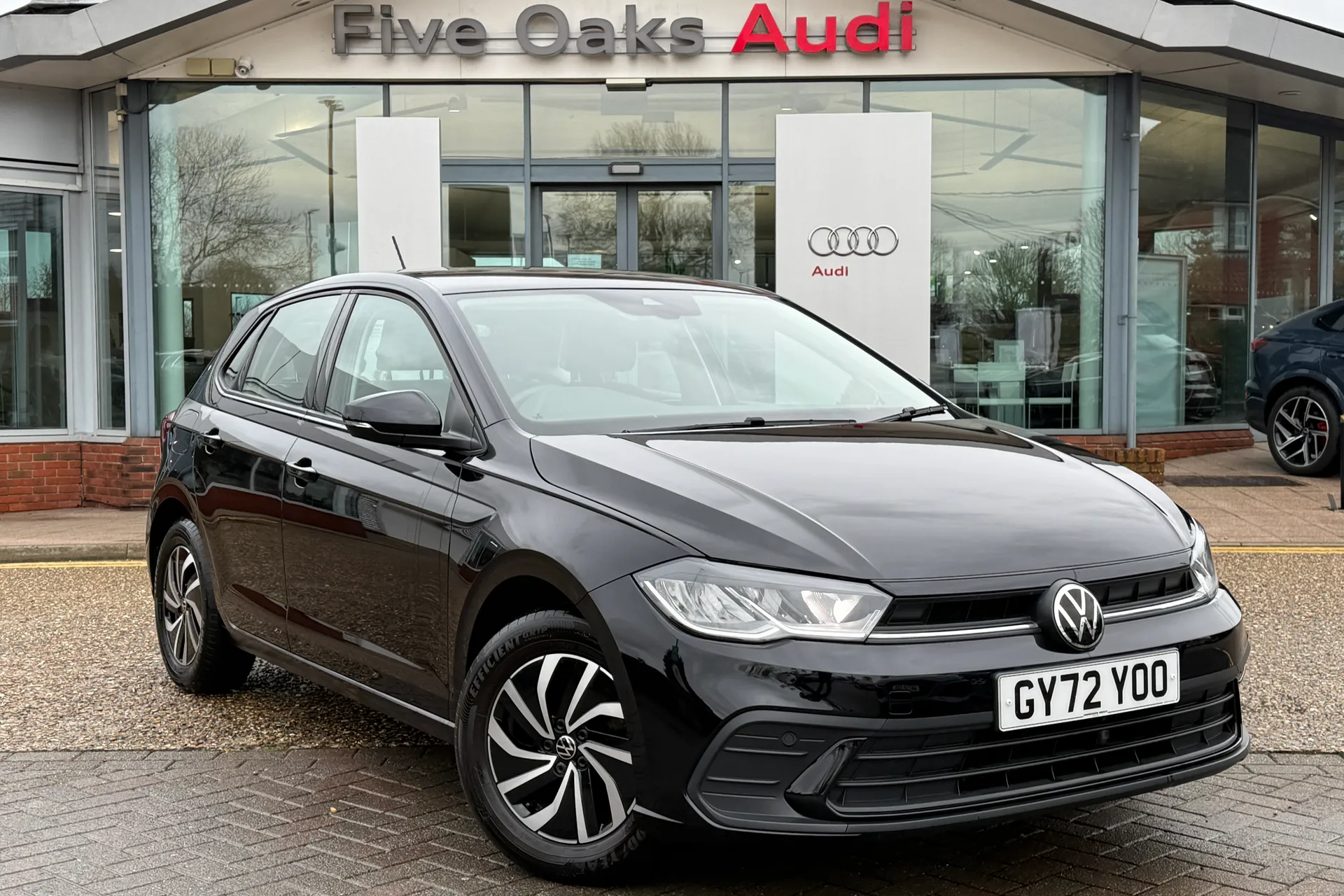 VOLKSWAGEN POLO focused image