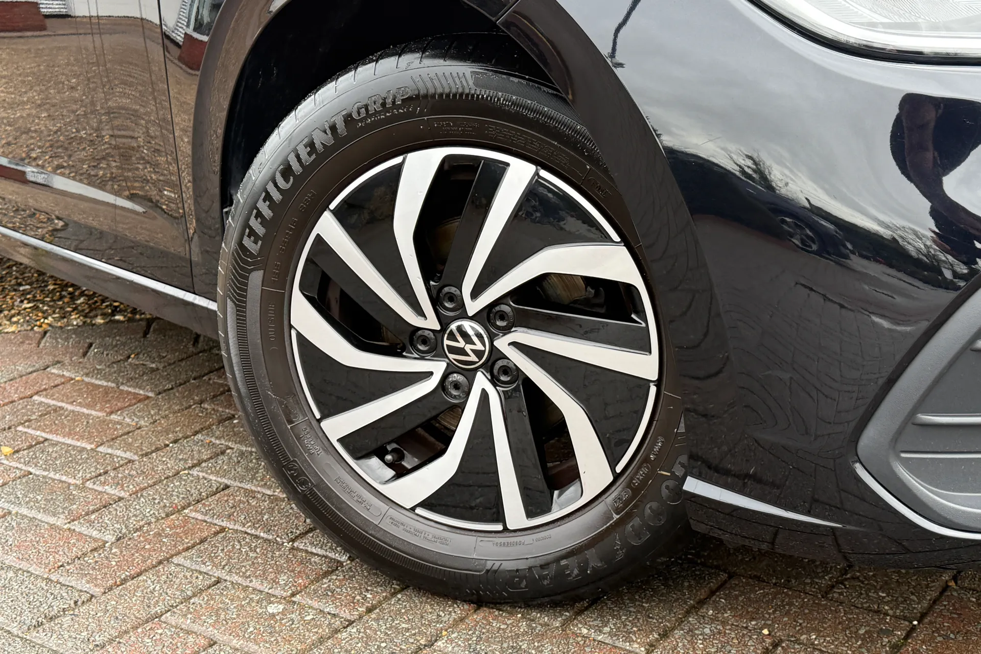 VOLKSWAGEN POLO thumbnail image number 7