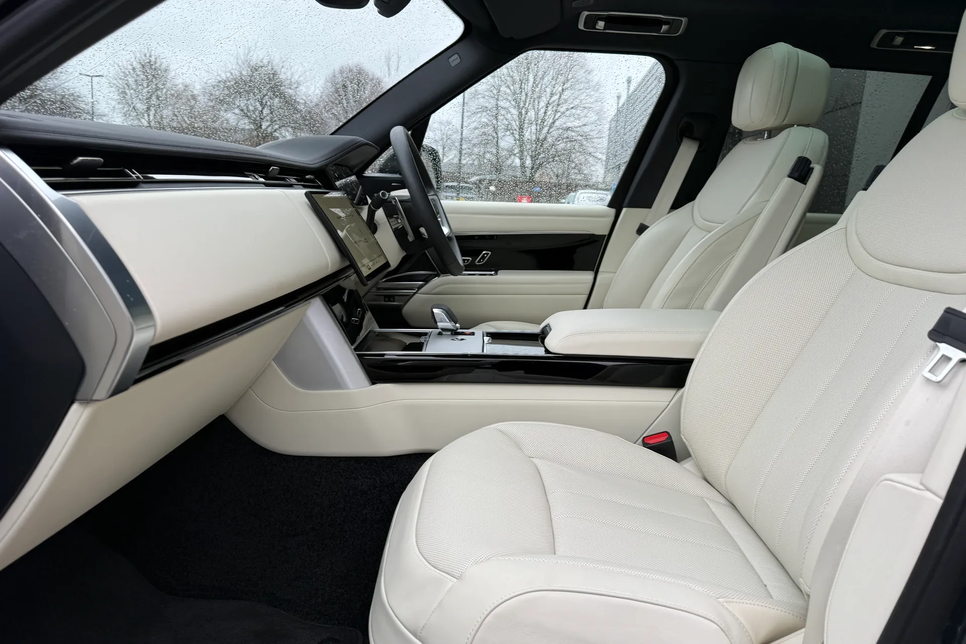 LAND ROVER RANGE ROVER thumbnail image number 10