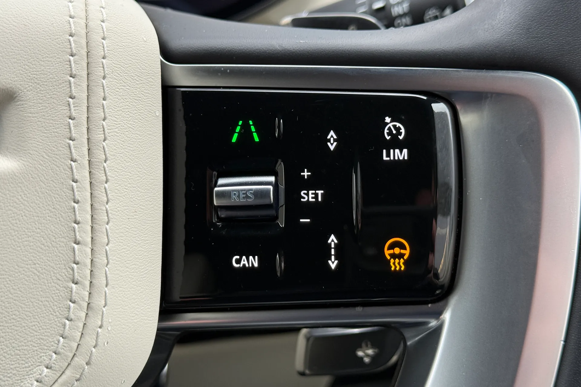 LAND ROVER RANGE ROVER thumbnail image number 28