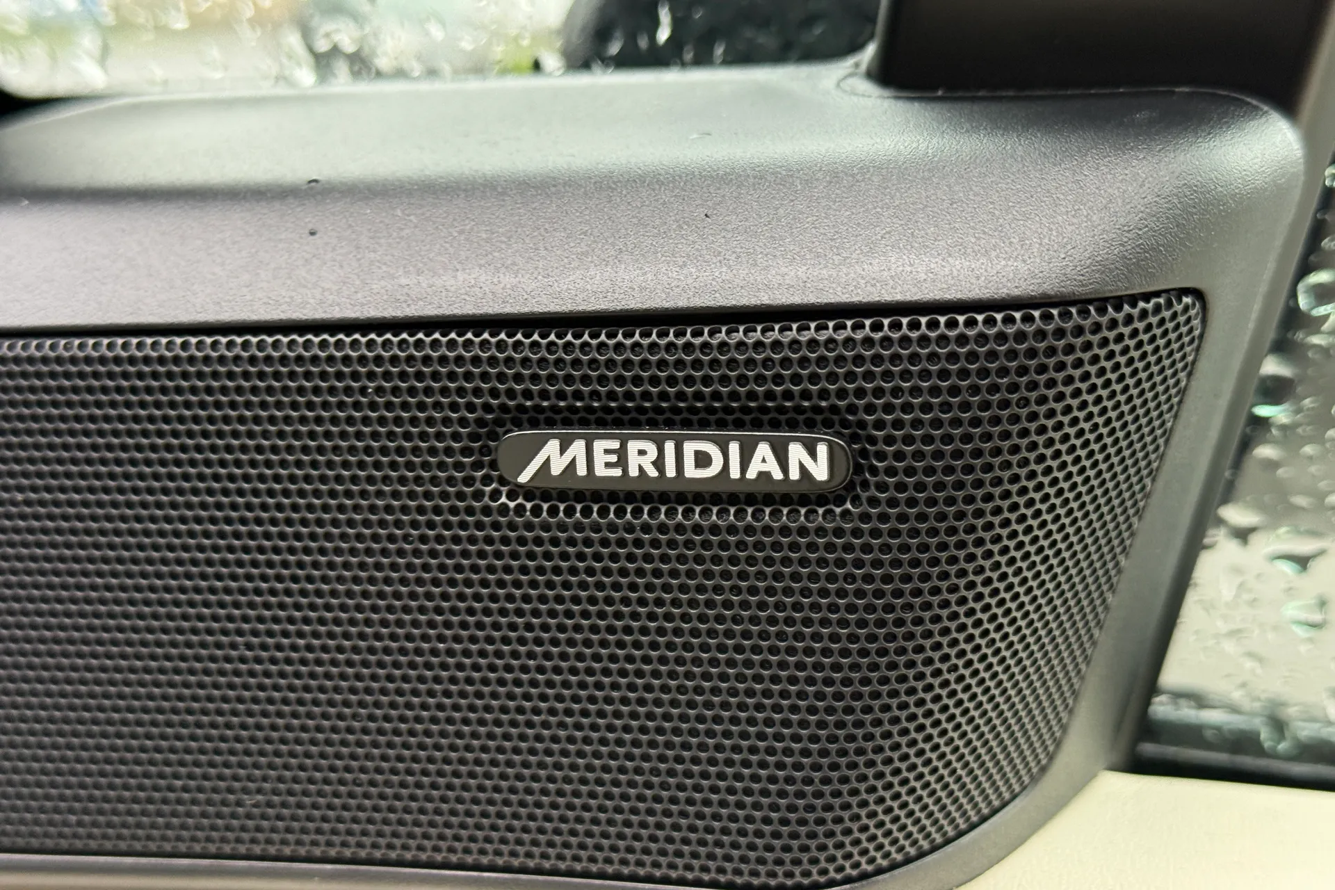 LAND ROVER RANGE ROVER thumbnail image number 22