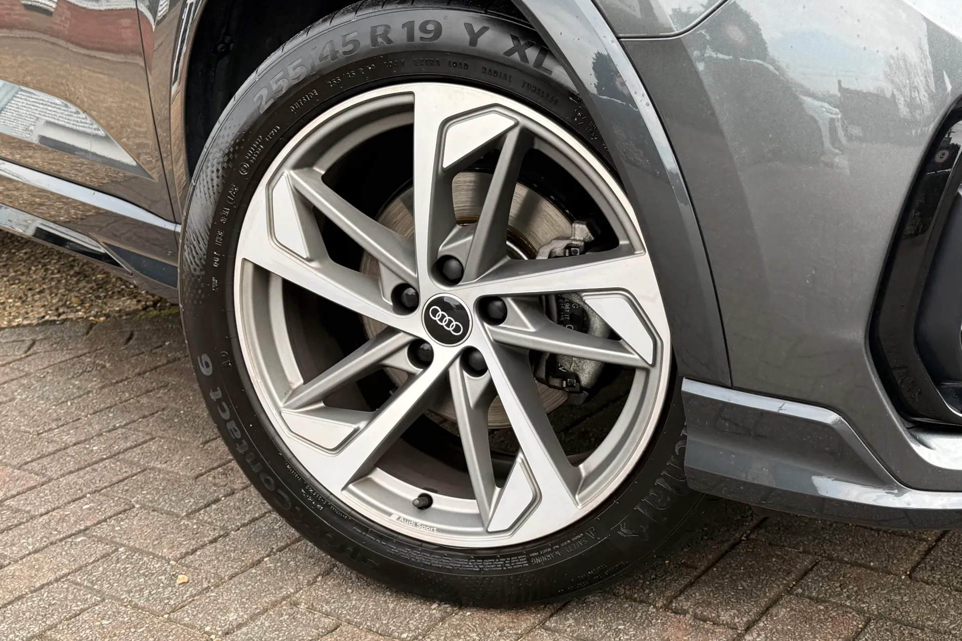 Audi Q3 thumbnail image number 7