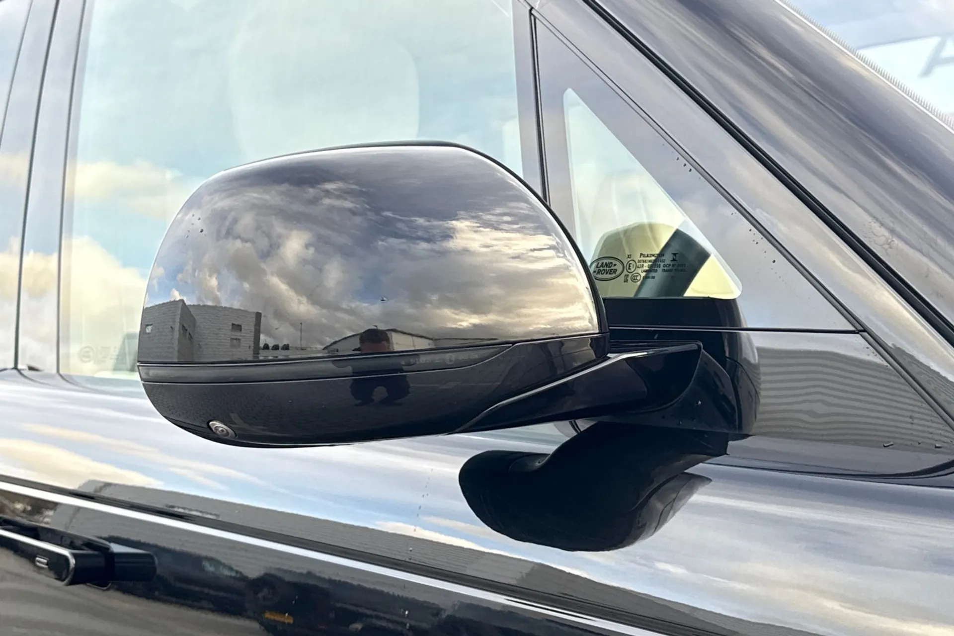 LAND ROVER RANGE ROVER thumbnail image number 34