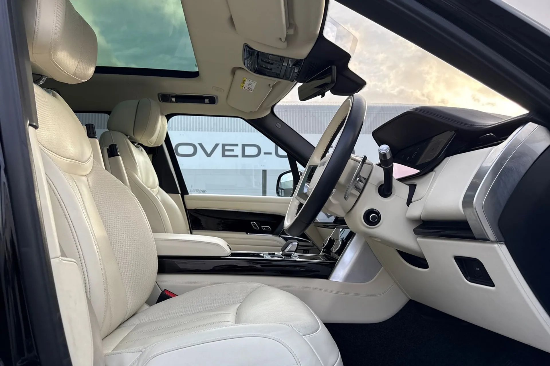 LAND ROVER RANGE ROVER thumbnail image number 25