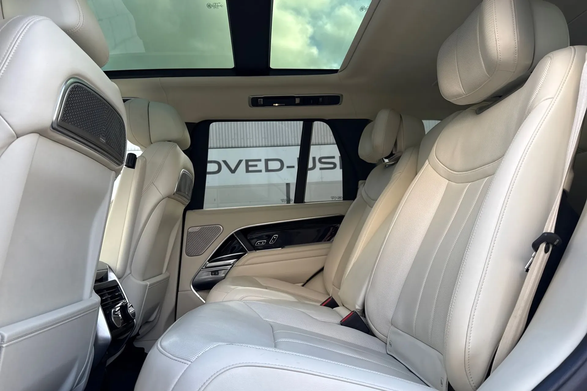 LAND ROVER RANGE ROVER thumbnail image number 60