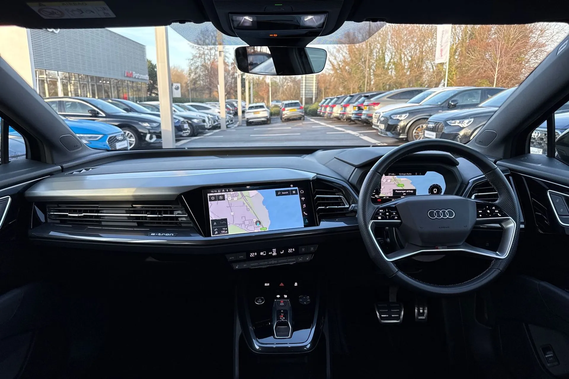 Audi Q4 thumbnail image number 3