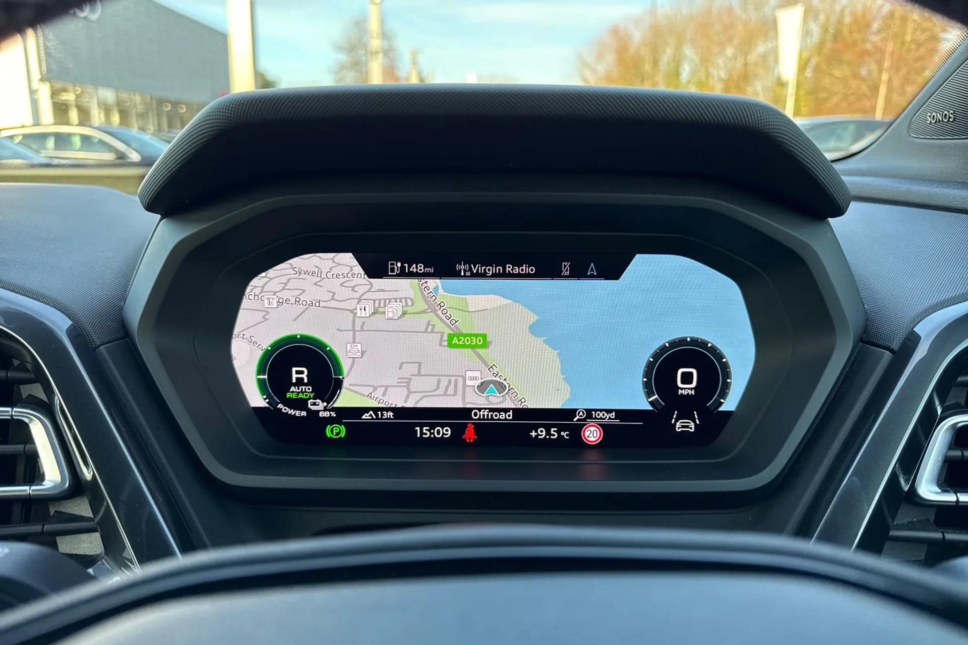 Audi Q4 thumbnail image number 5