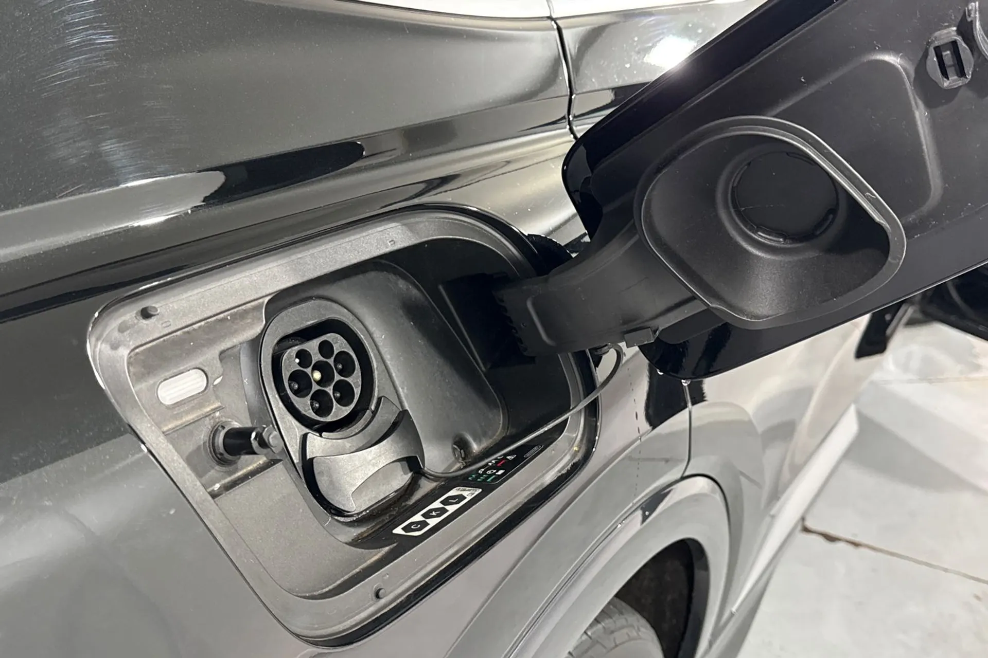 Audi Q4 thumbnail image number 32