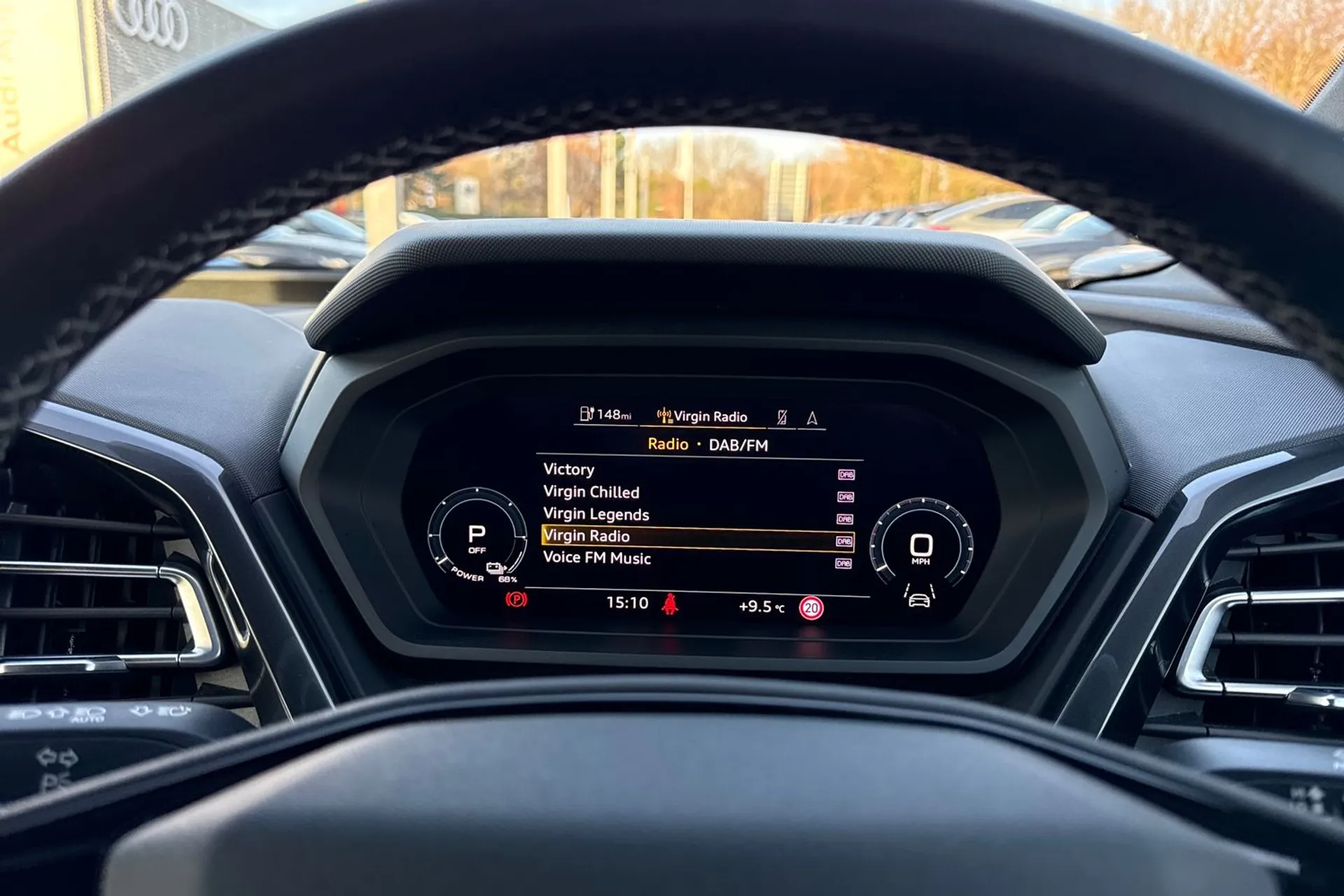 Audi Q4 thumbnail image number 21