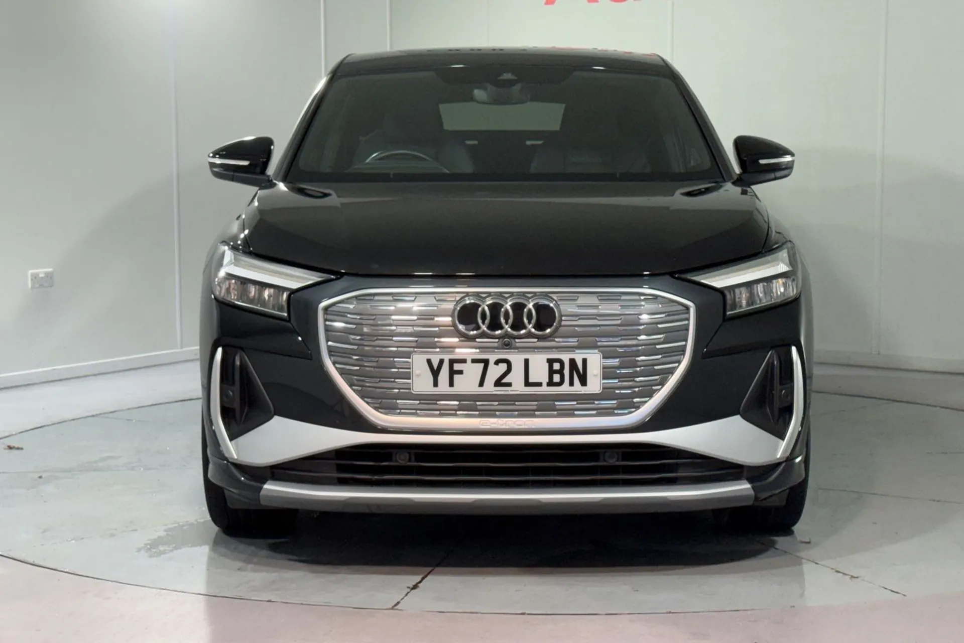 Audi Q4 thumbnail image number 17