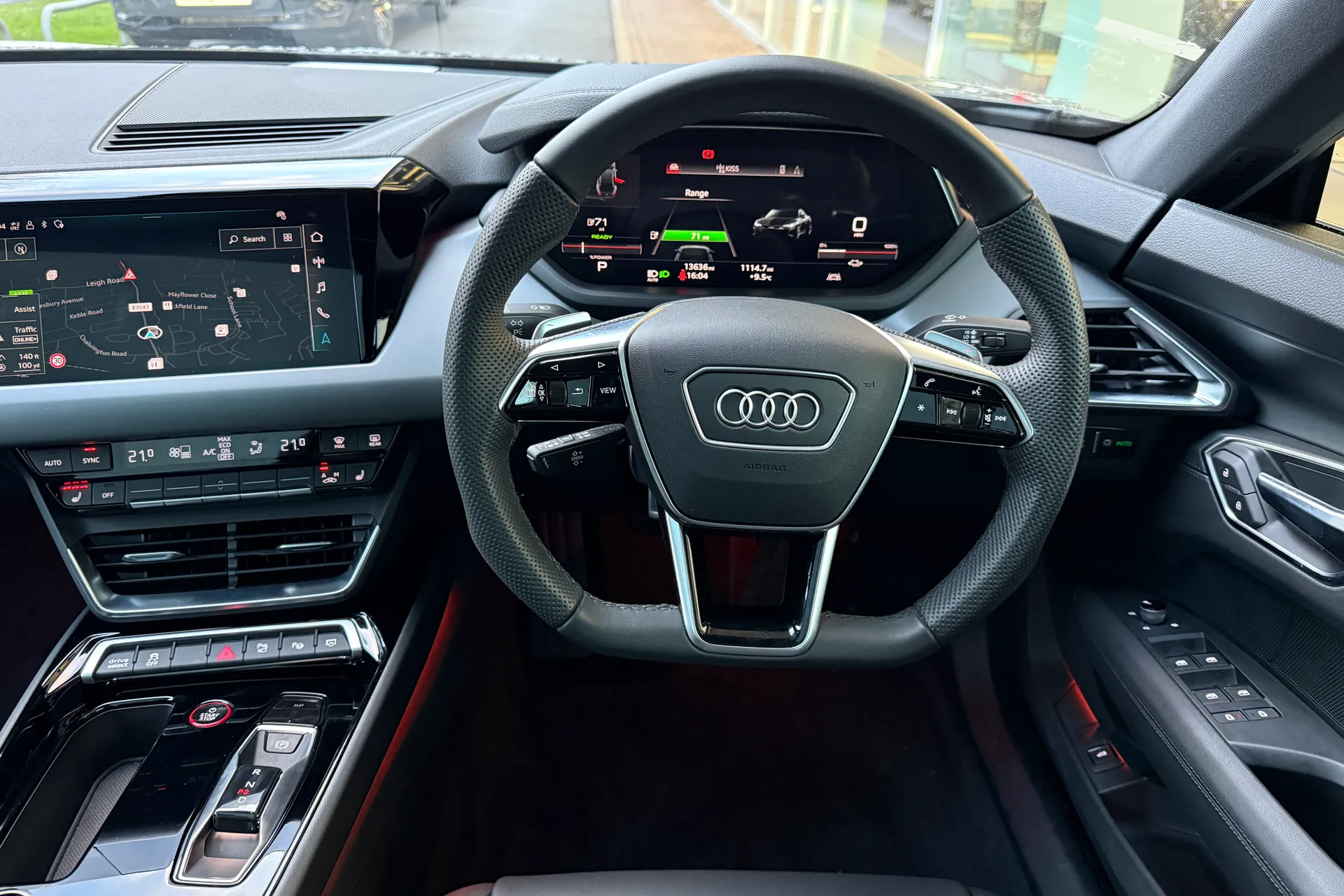 Audi e-tron GT thumbnail image number 33