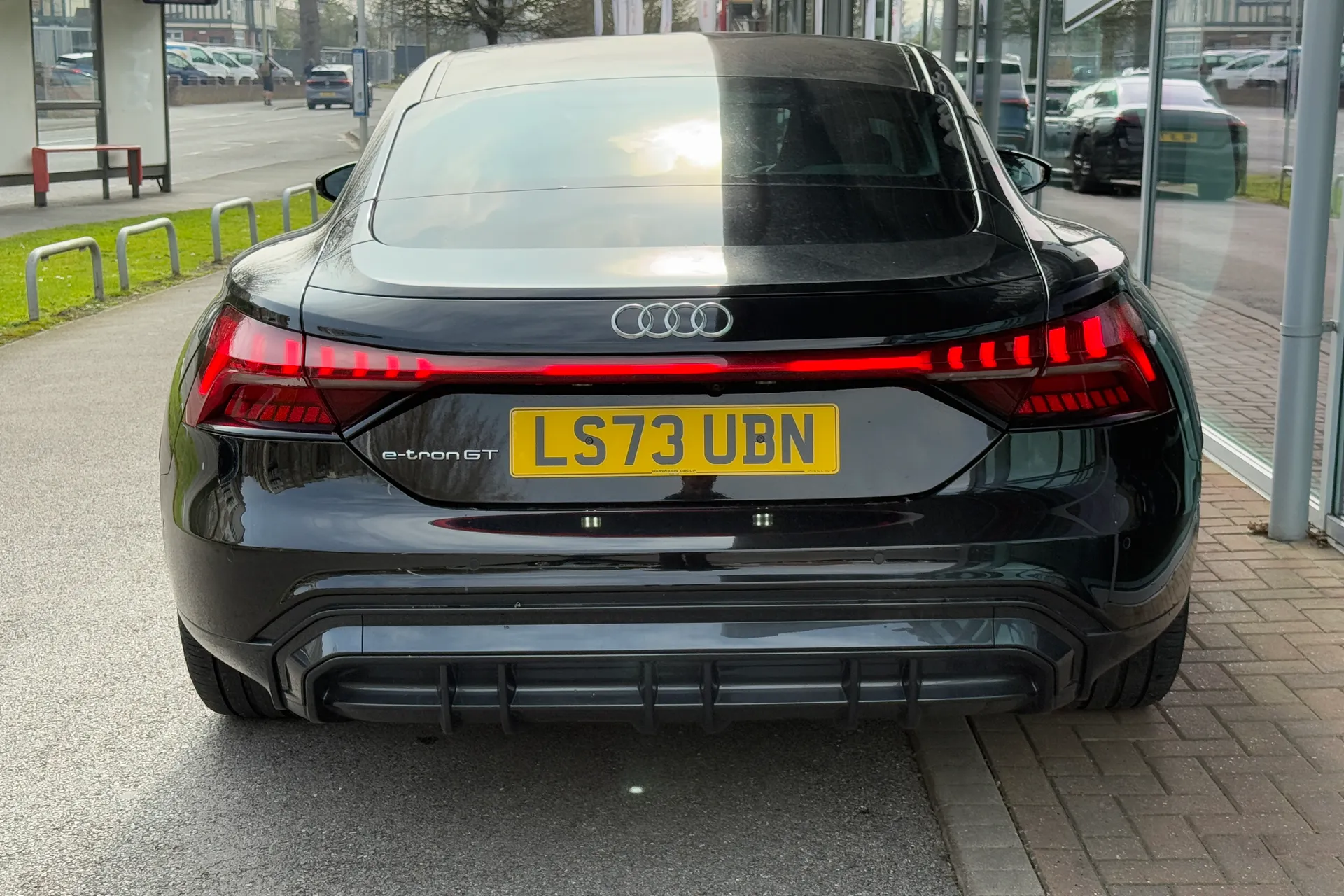 Audi e-tron GT thumbnail image number 49