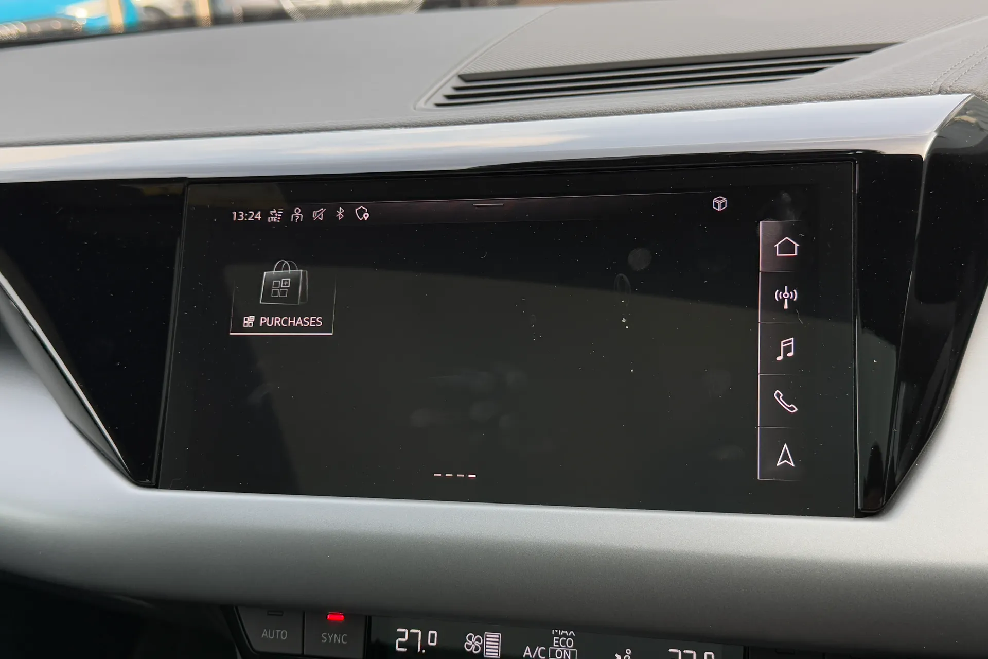 Audi e-tron GT thumbnail image number 20