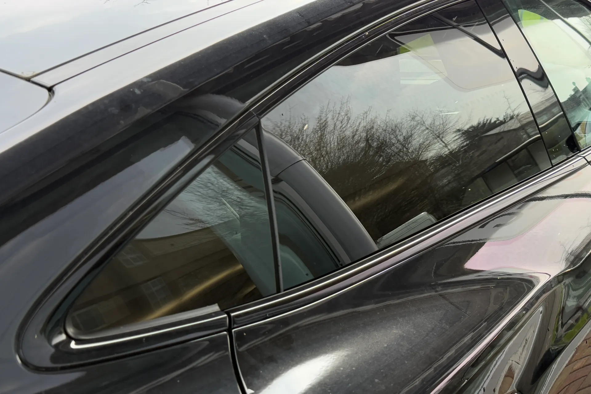 Audi e-tron GT thumbnail image number 38