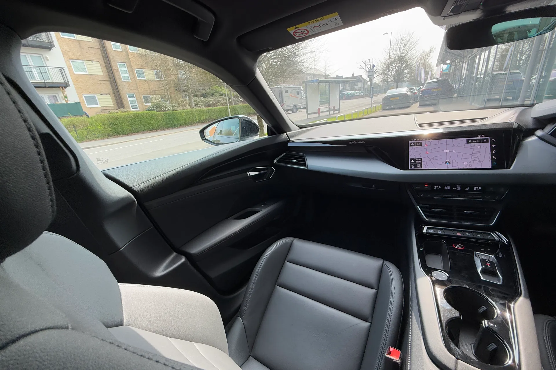 Audi e-tron GT thumbnail image number 47