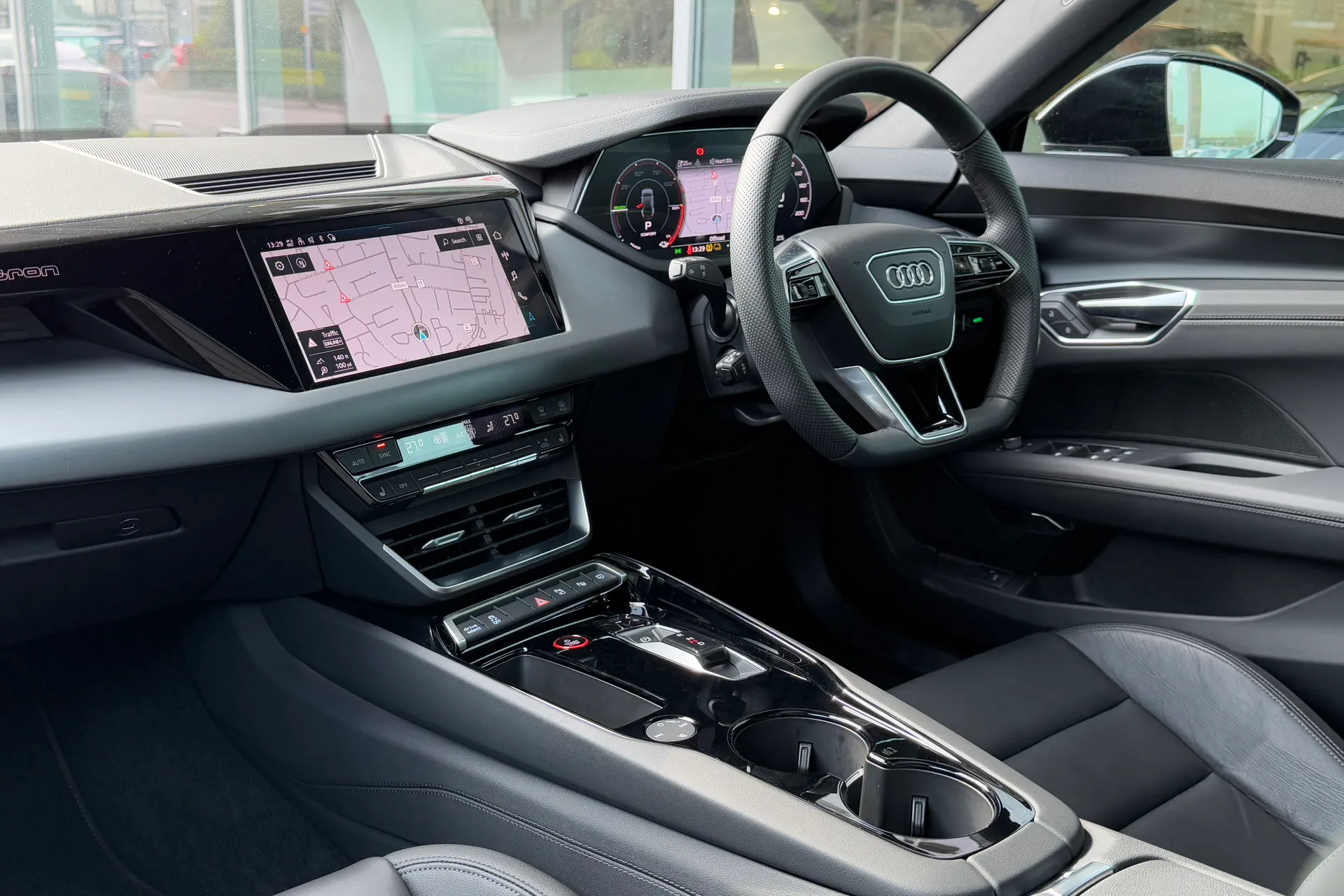 Audi e-tron GT thumbnail image number 53