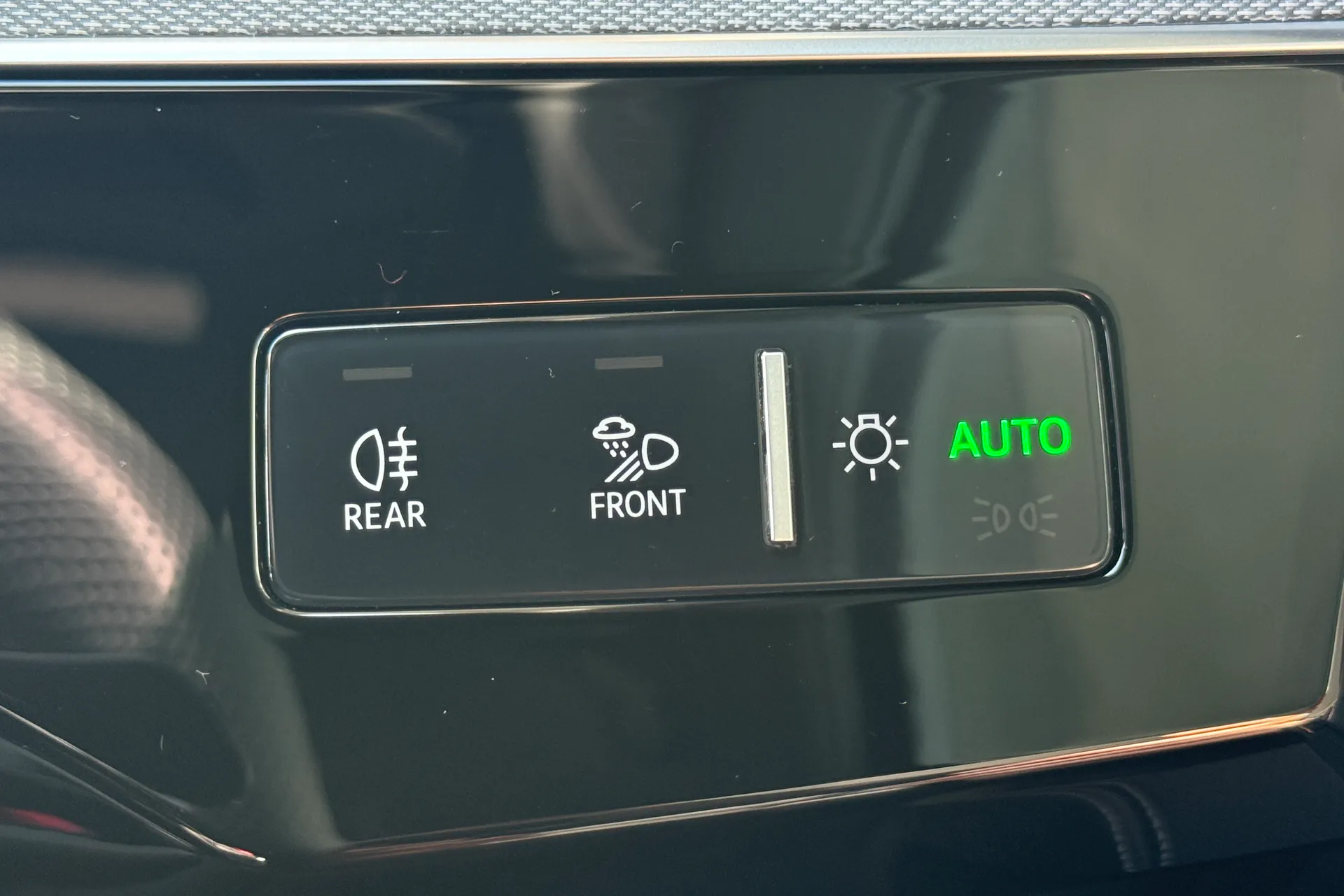 Audi Q8 thumbnail image number 41