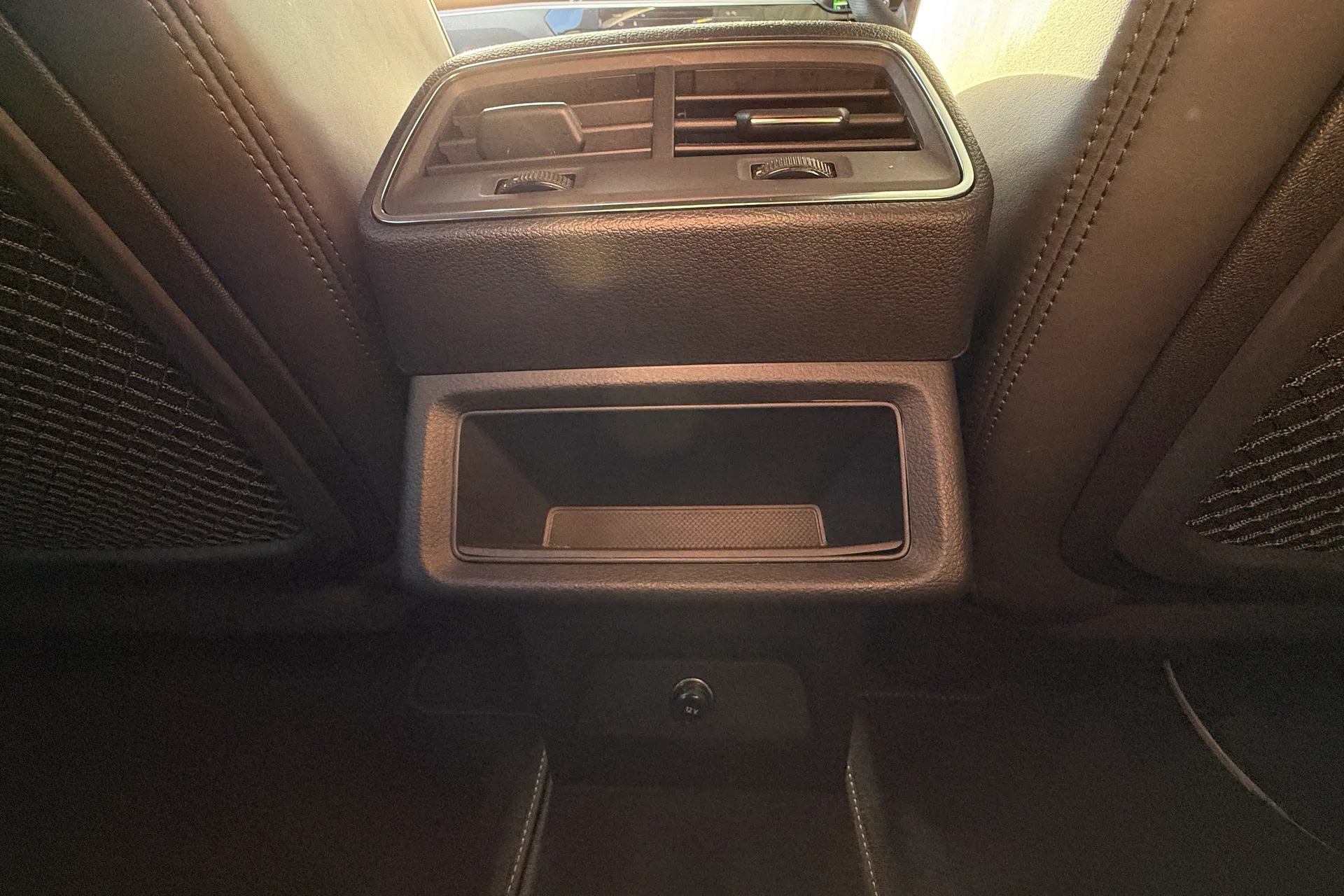 Audi Q8 thumbnail image number 57