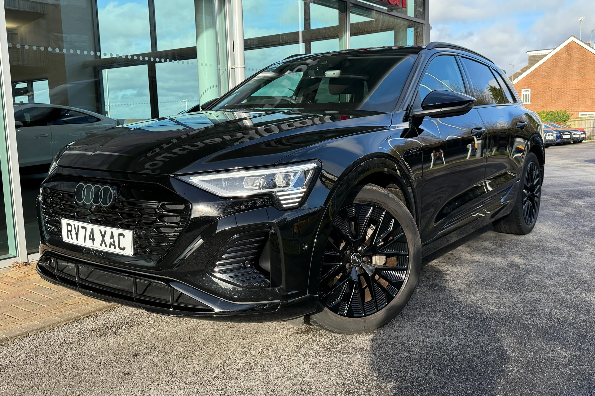 Audi Q8 thumbnail image number 17