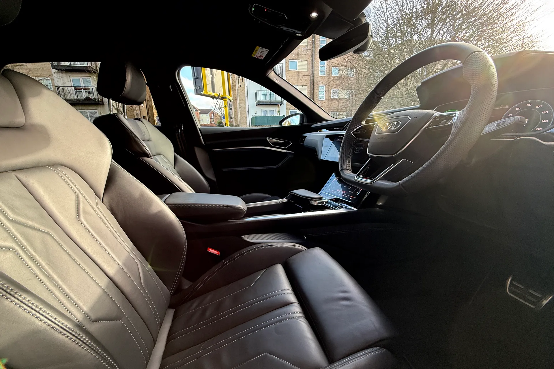 Audi Q8 thumbnail image number 8