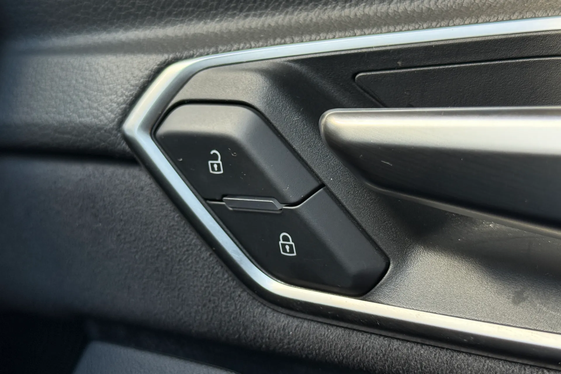 Audi Q8 thumbnail image number 49