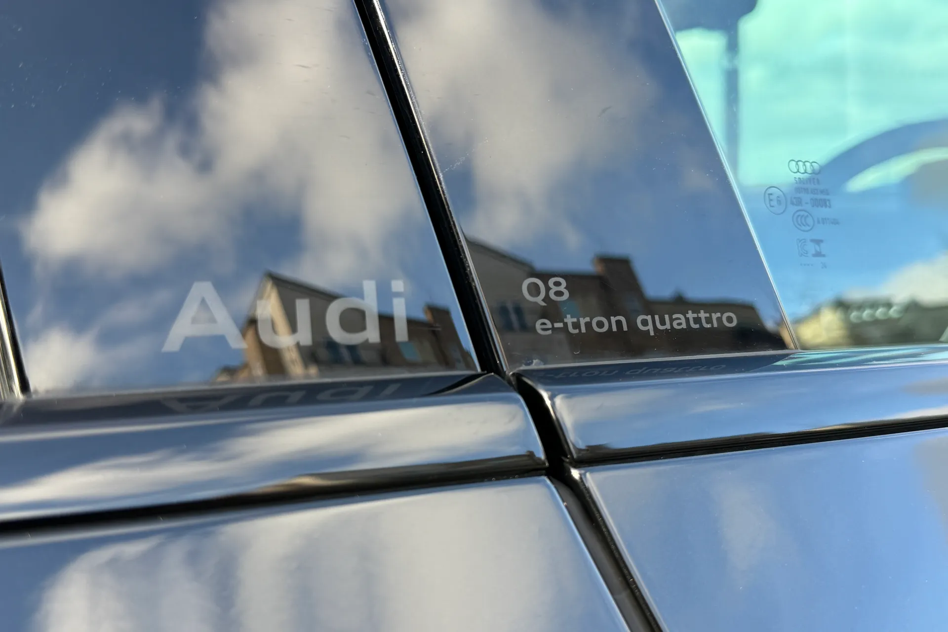 Audi Q8 thumbnail image number 81