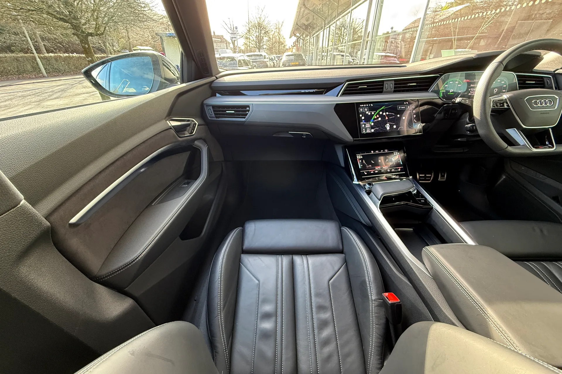 Audi Q8 thumbnail image number 59