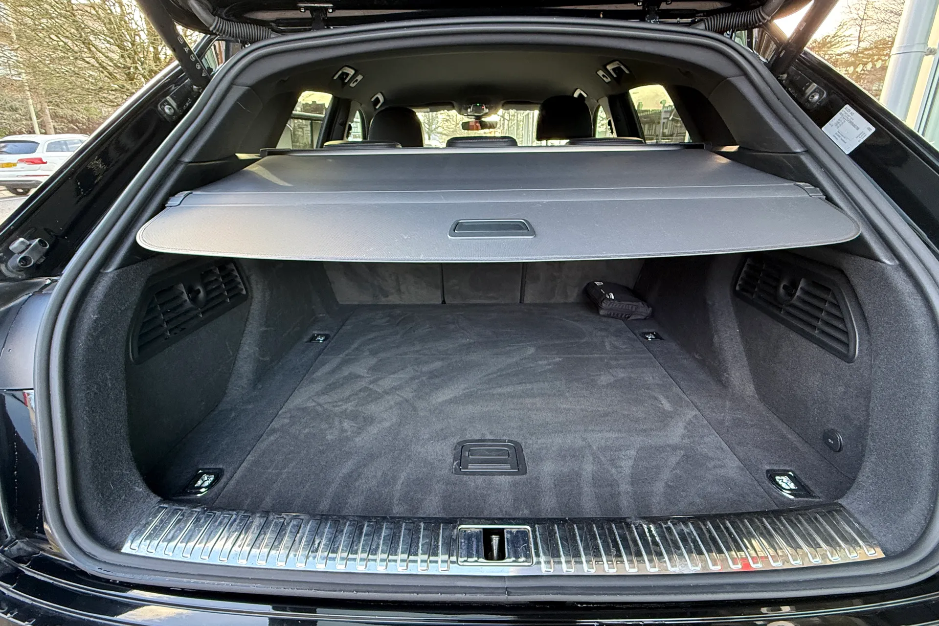 Audi Q8 thumbnail image number 64