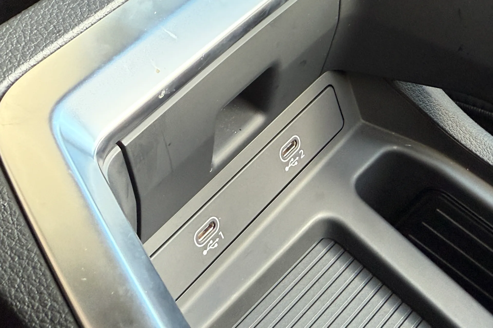 Audi Q8 thumbnail image number 35