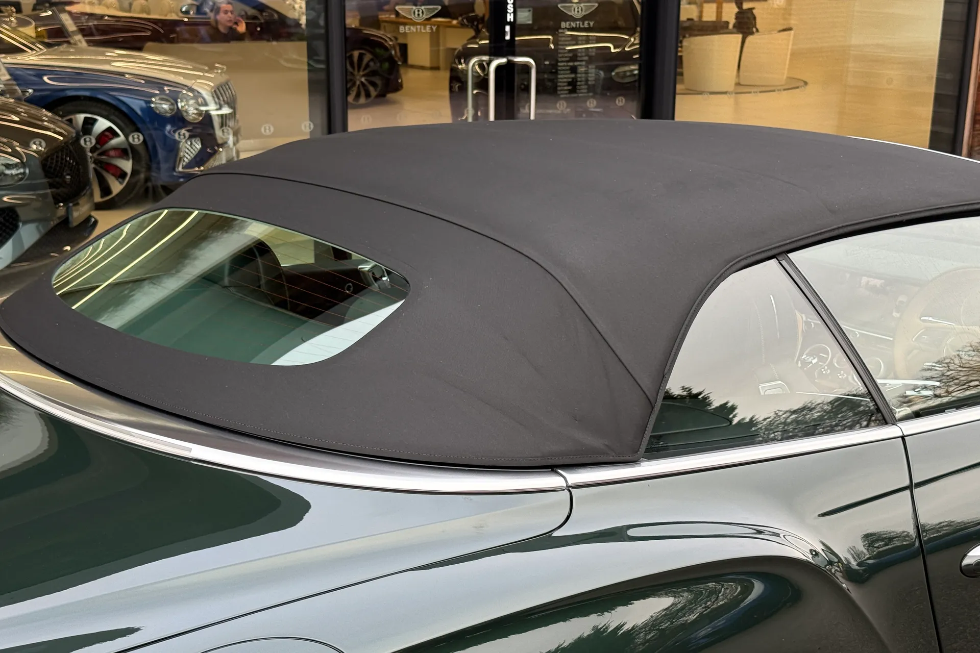 Bentley CONTINENTAL GTC thumbnail image number 45