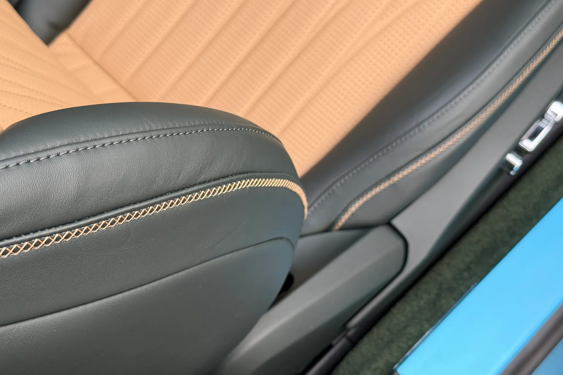 Bentley CONTINENTAL GTC thumbnail image number 13