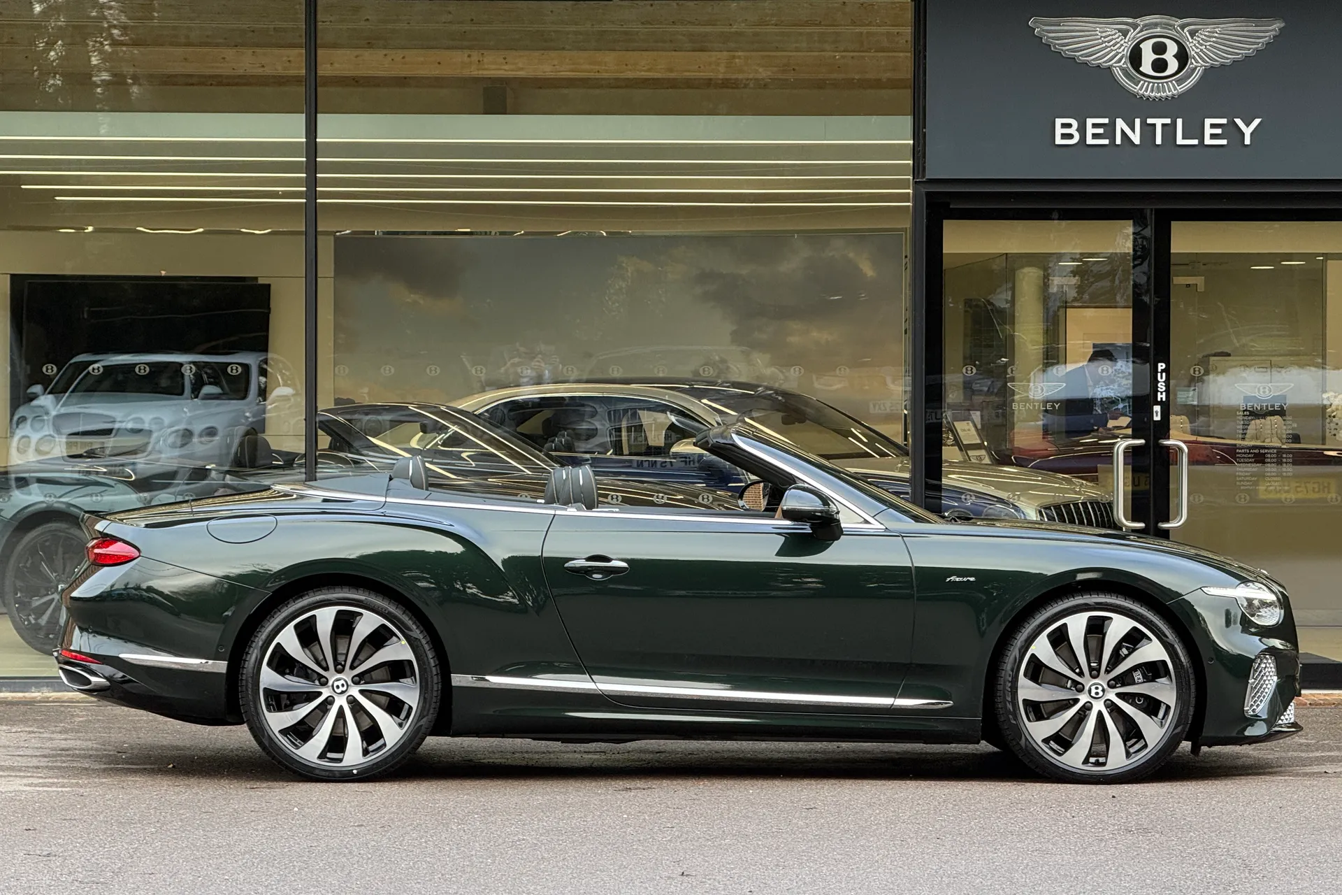 Bentley CONTINENTAL GTC thumbnail image number 4