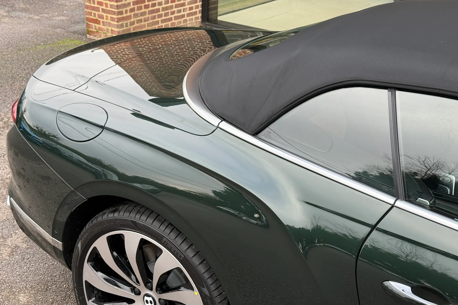 Bentley CONTINENTAL GTC thumbnail image number 44