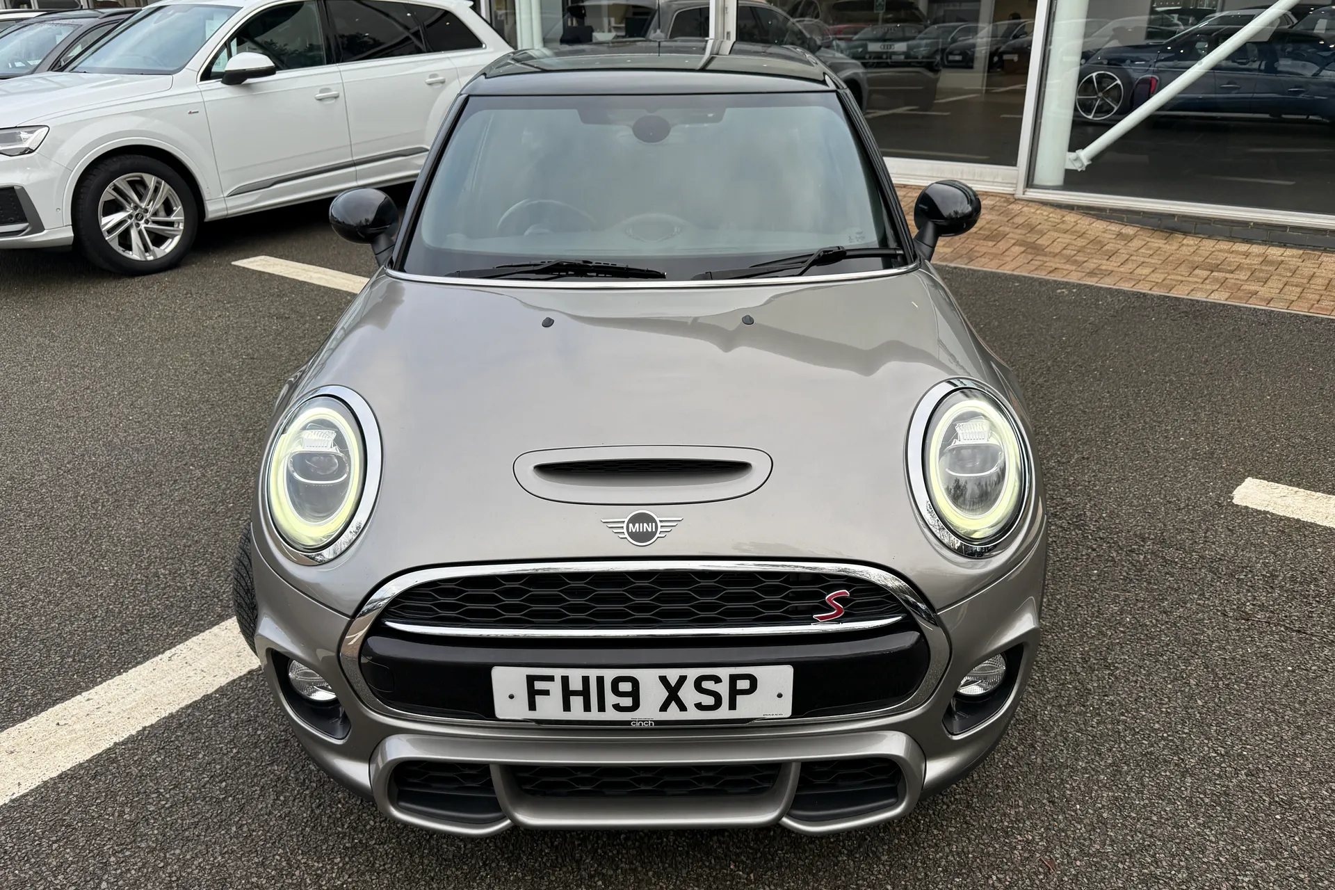 MINI HATCHBACK thumbnail image number 62