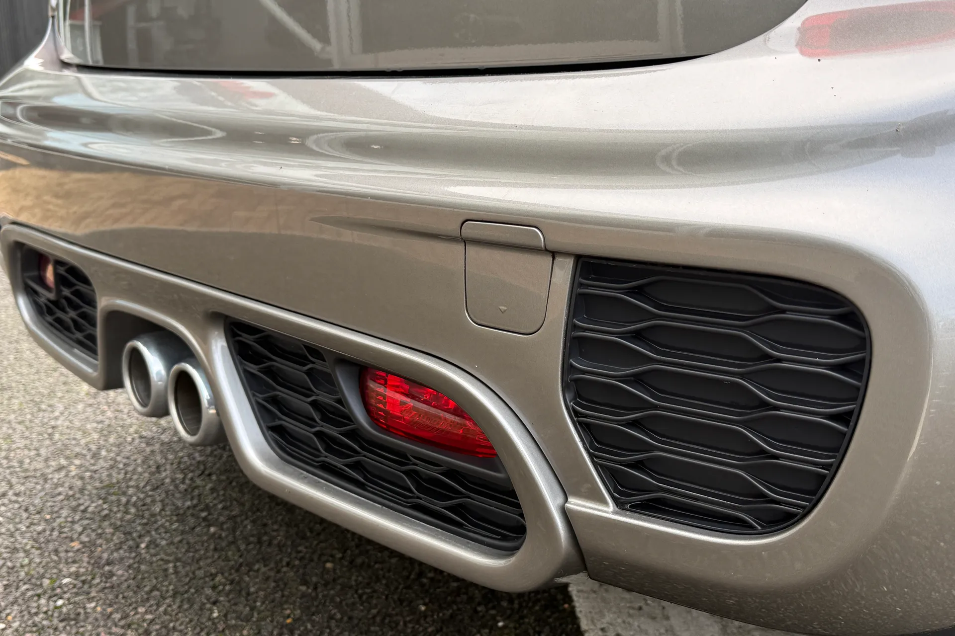 MINI HATCHBACK thumbnail image number 45