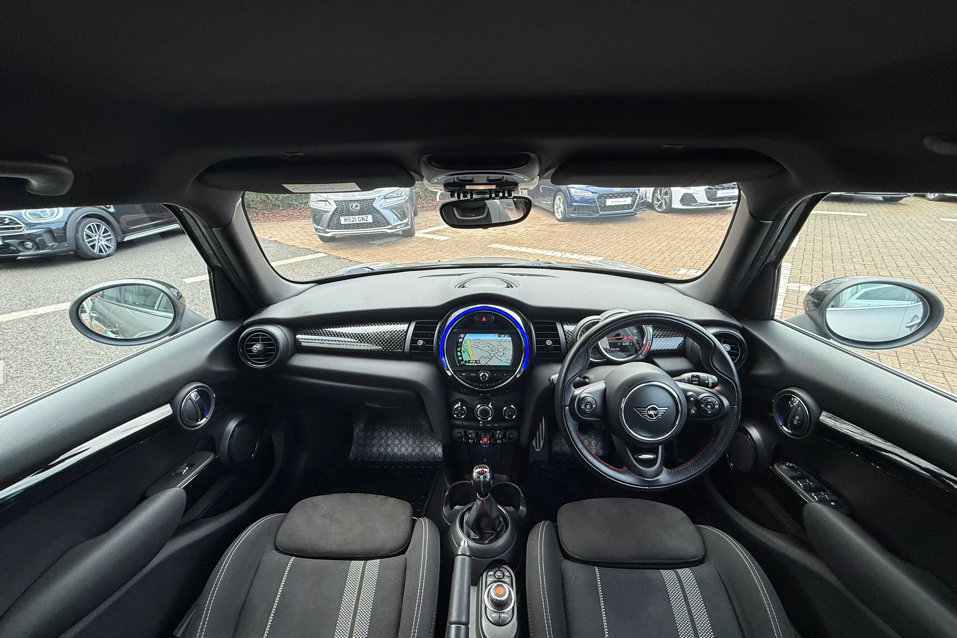 MINI HATCHBACK thumbnail image number 5