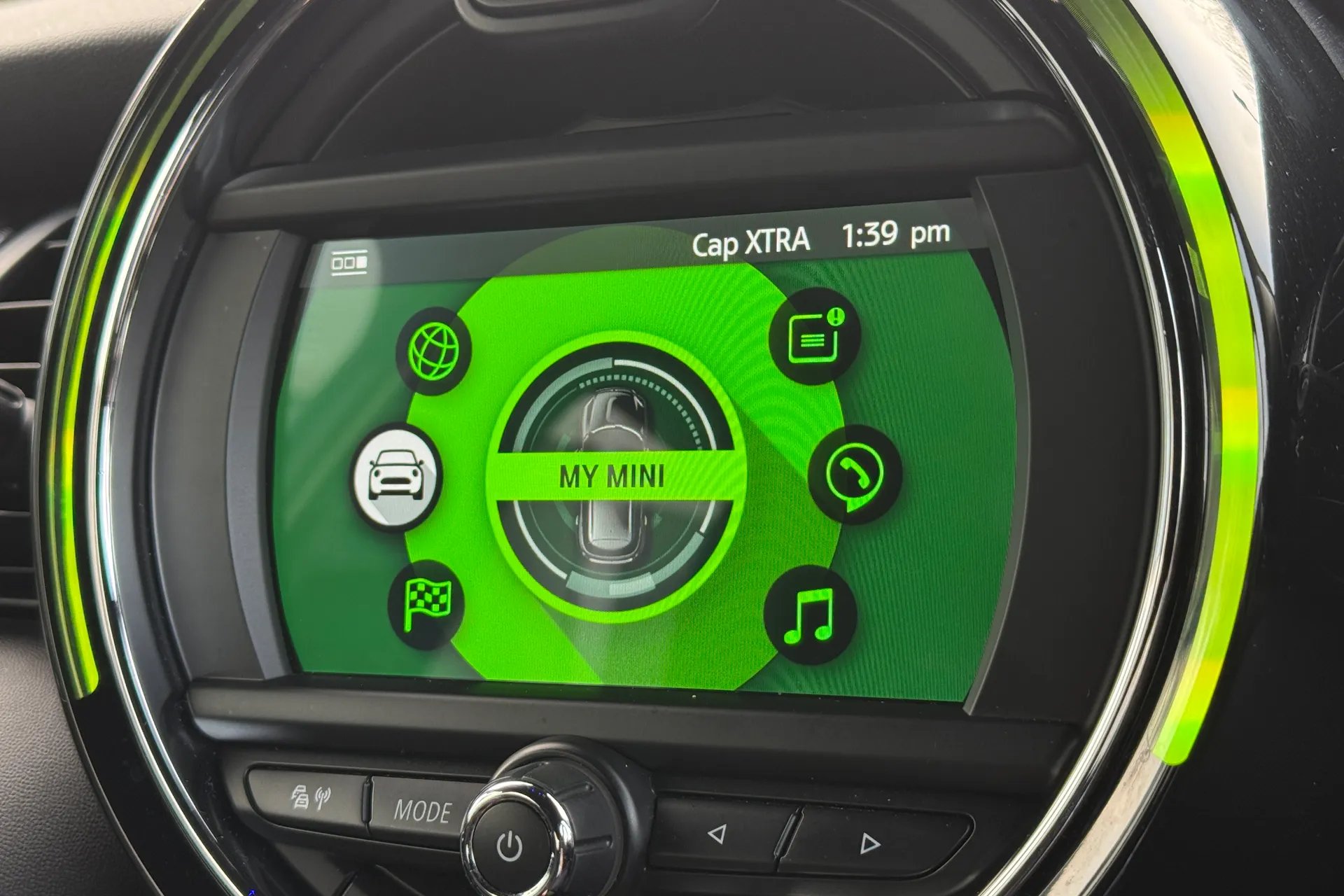 MINI HATCHBACK thumbnail image number 13