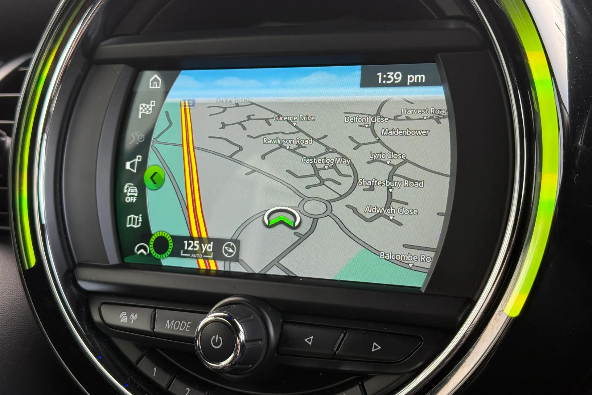 MINI HATCHBACK thumbnail image number 3