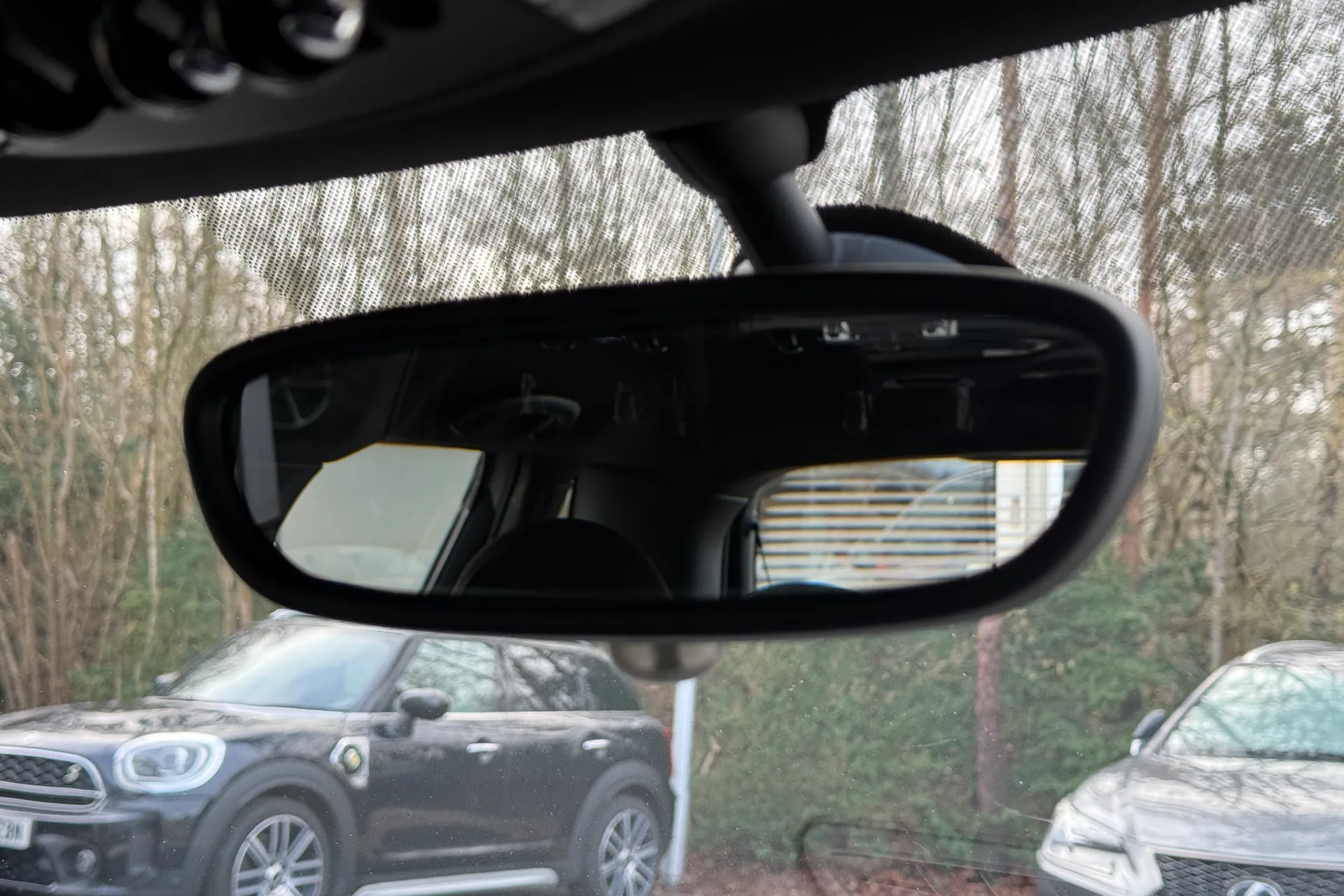 MINI HATCHBACK thumbnail image number 23