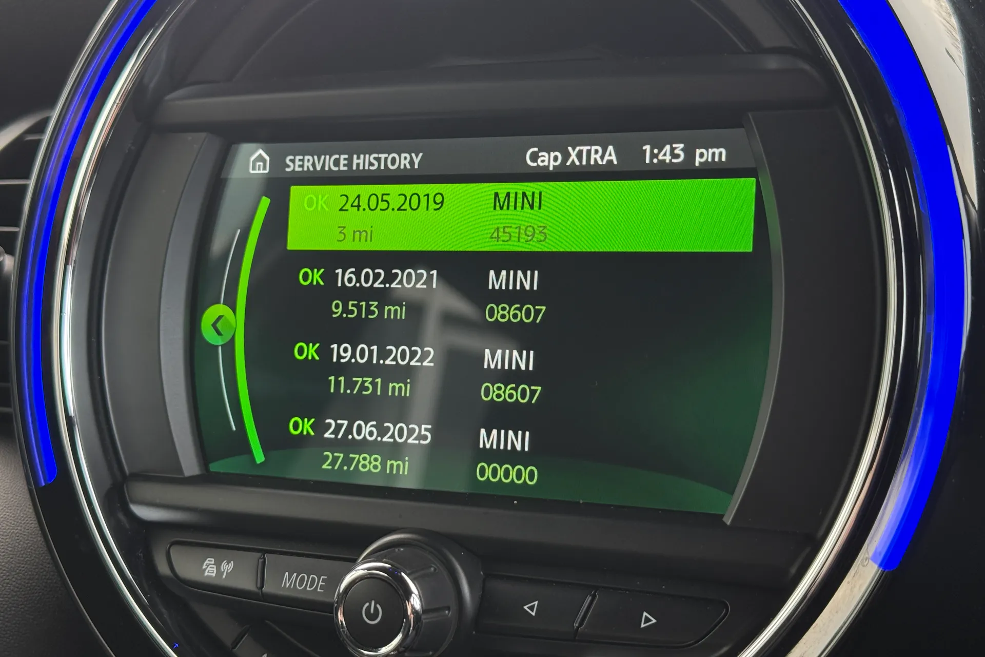 MINI HATCHBACK thumbnail image number 4