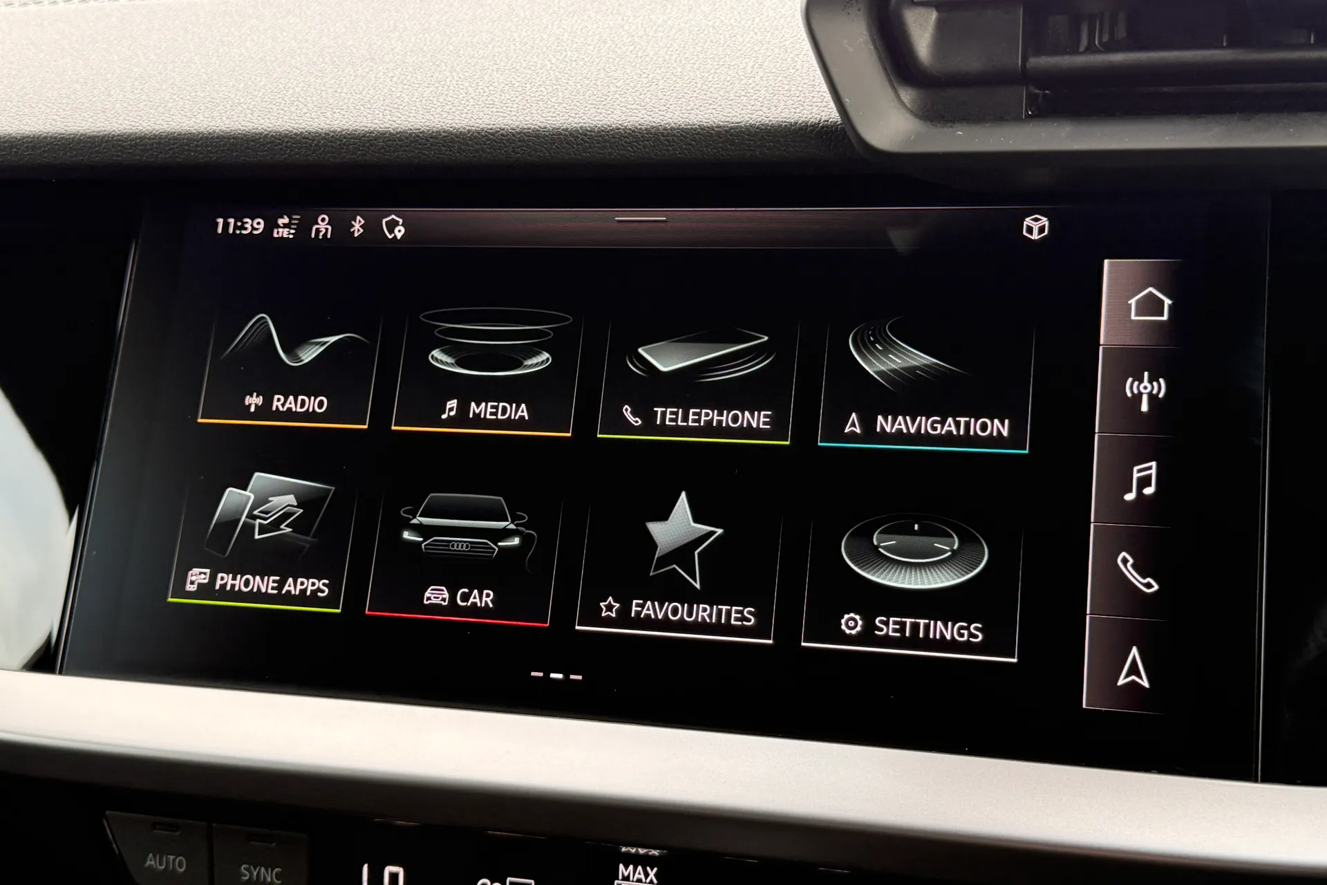 Audi A3 thumbnail image number 10