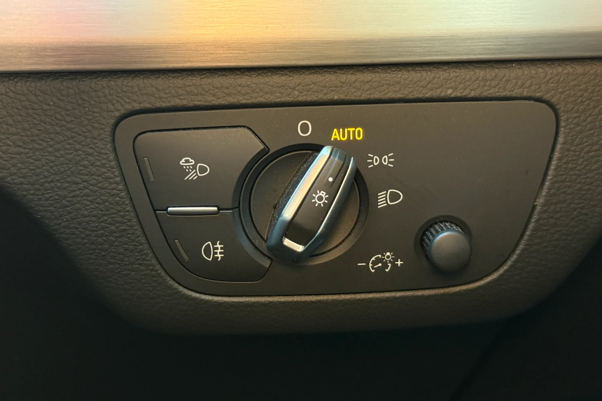 Audi Q5 thumbnail image number 34