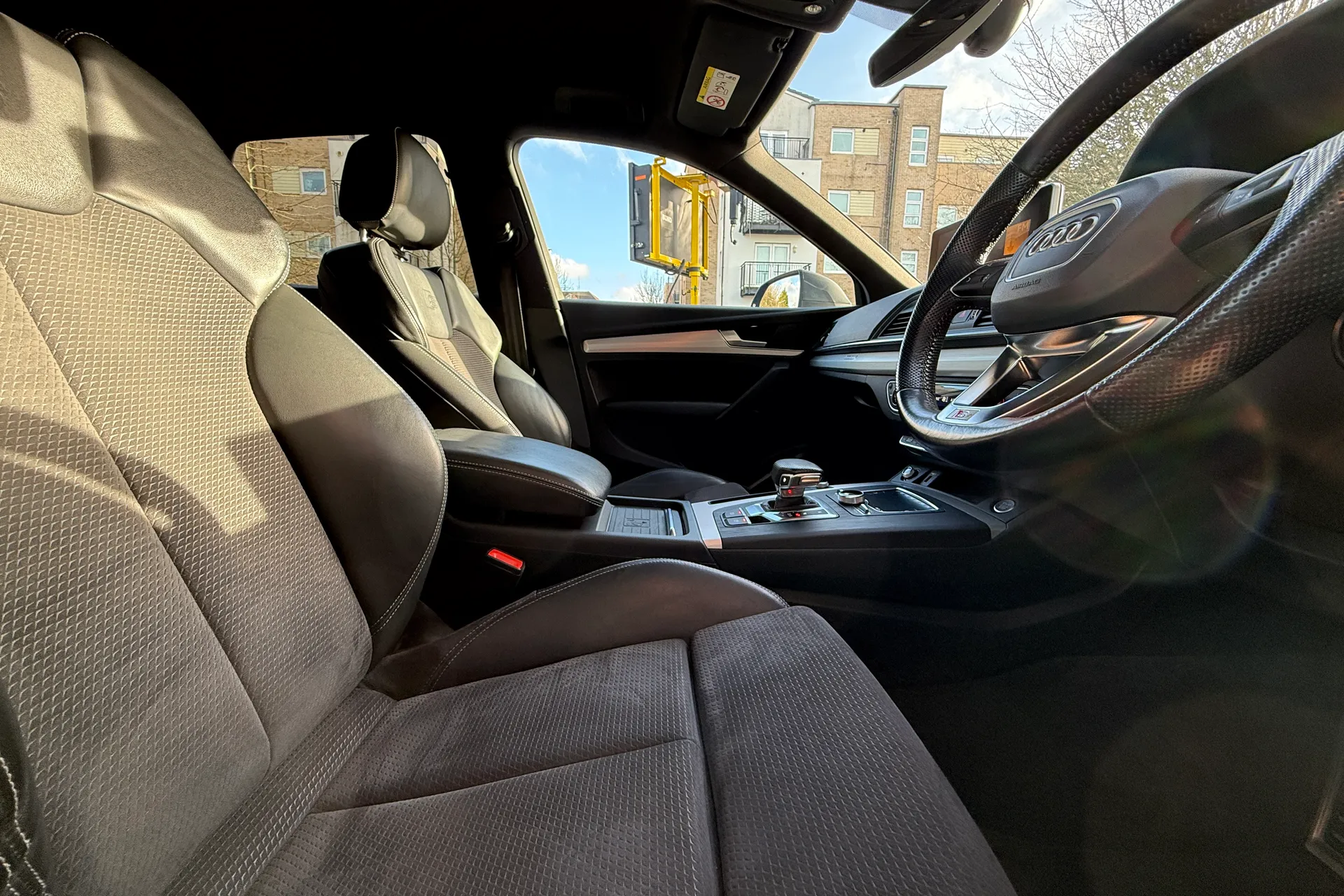 Audi Q5 thumbnail image number 35