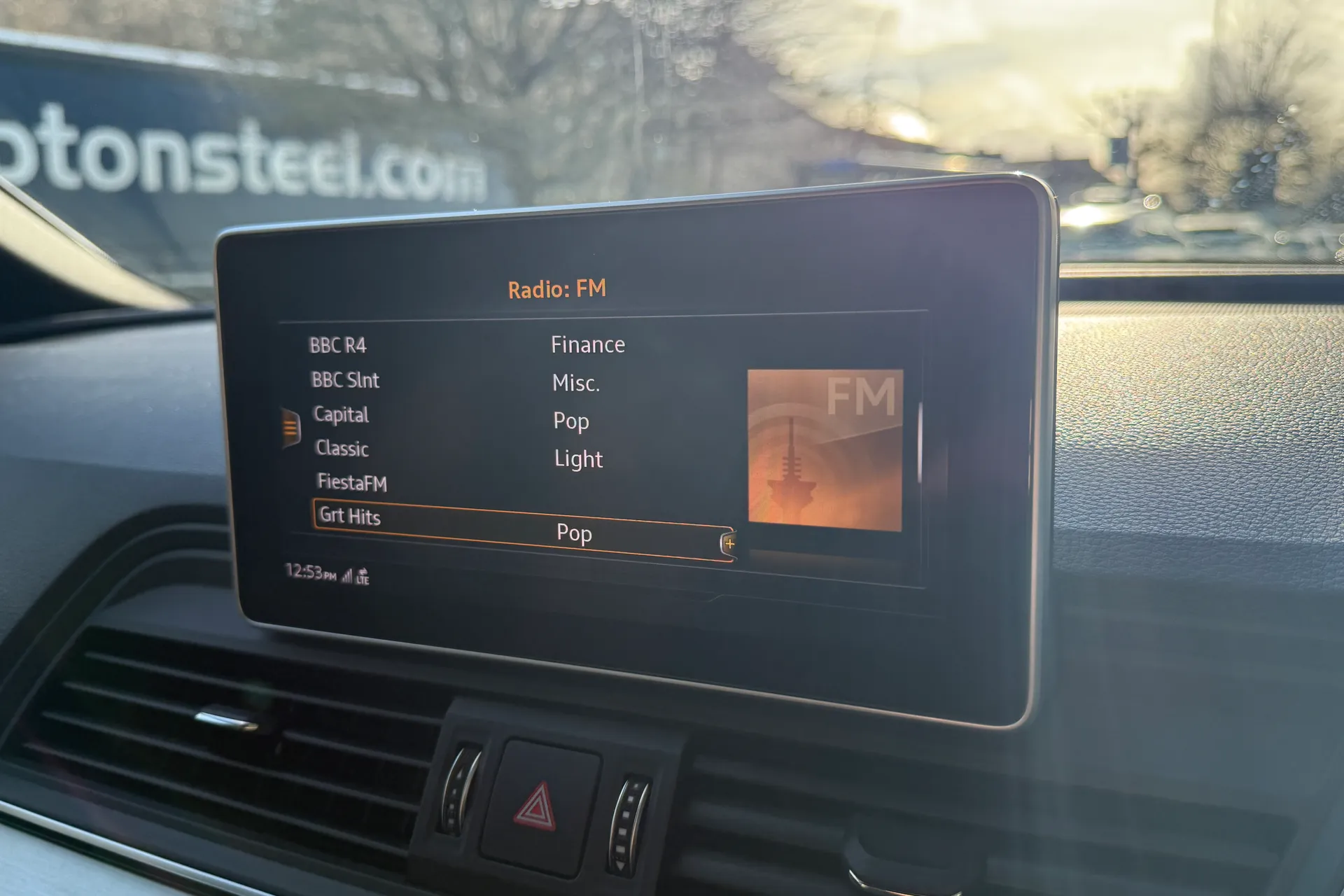 Audi Q5 thumbnail image number 14