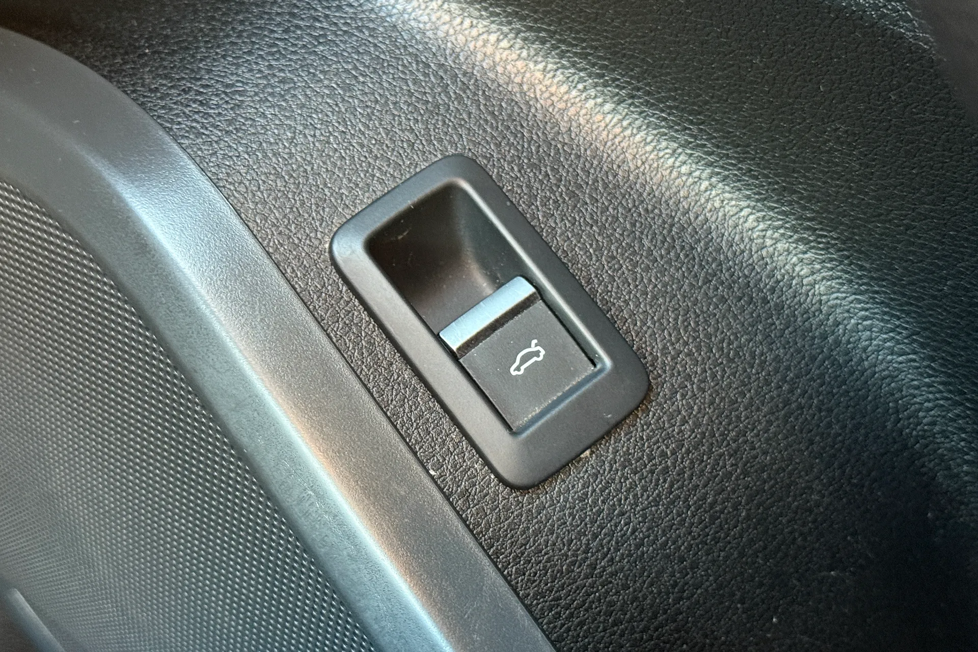 Audi Q5 thumbnail image number 33