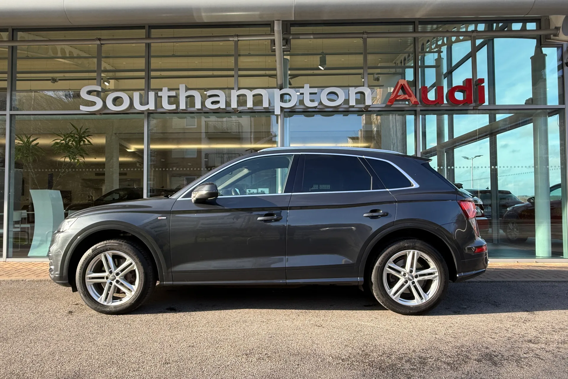 Audi Q5 thumbnail image number 60