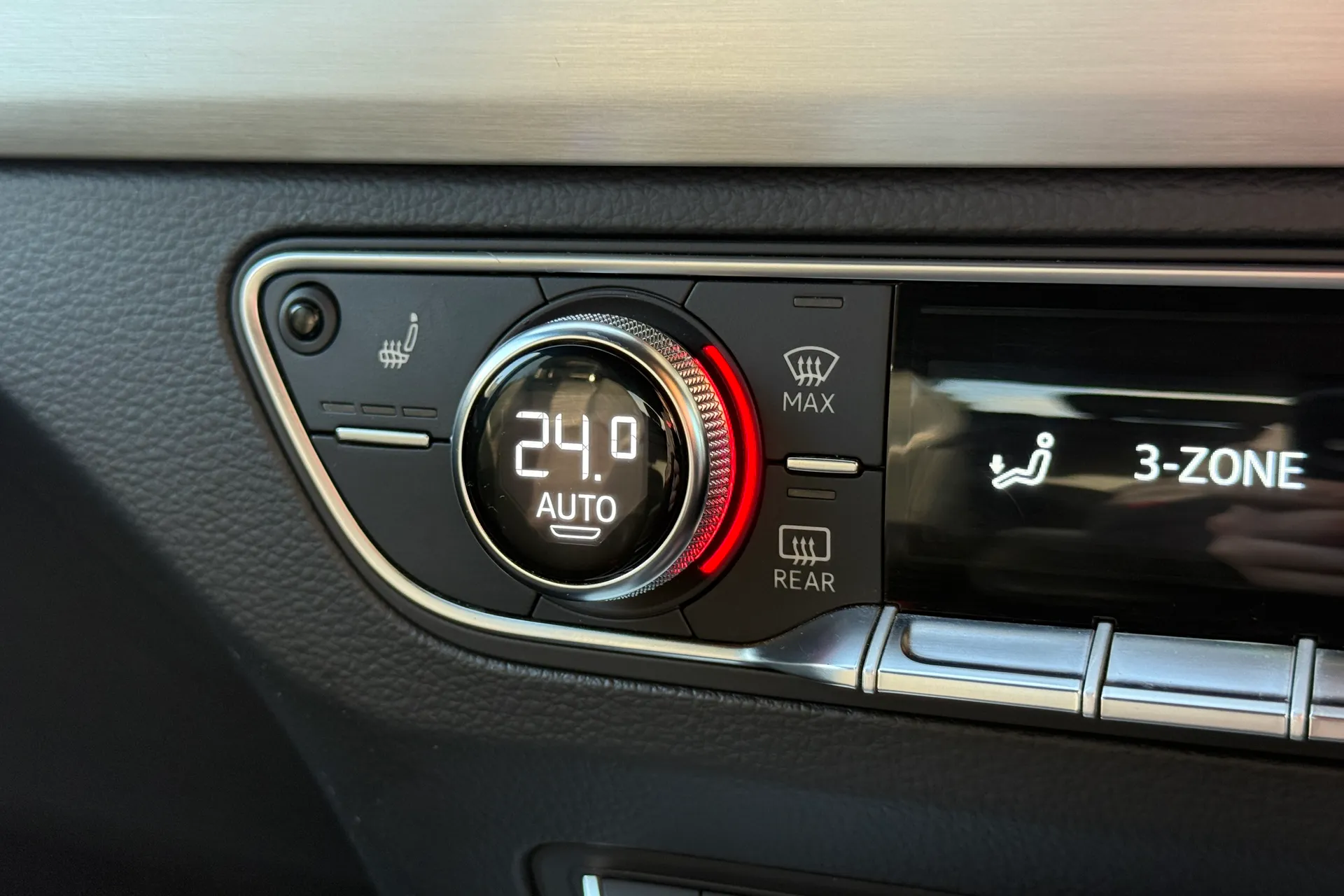 Audi Q5 thumbnail image number 21