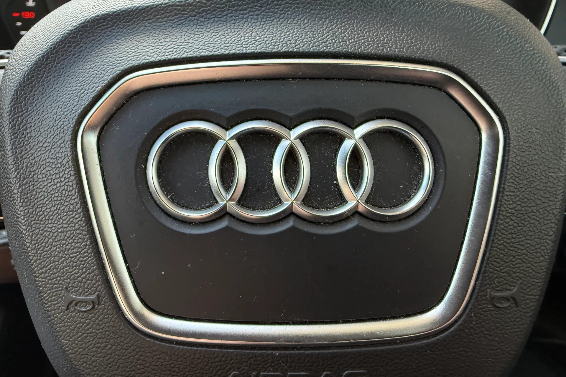 Audi Q5 thumbnail image number 16