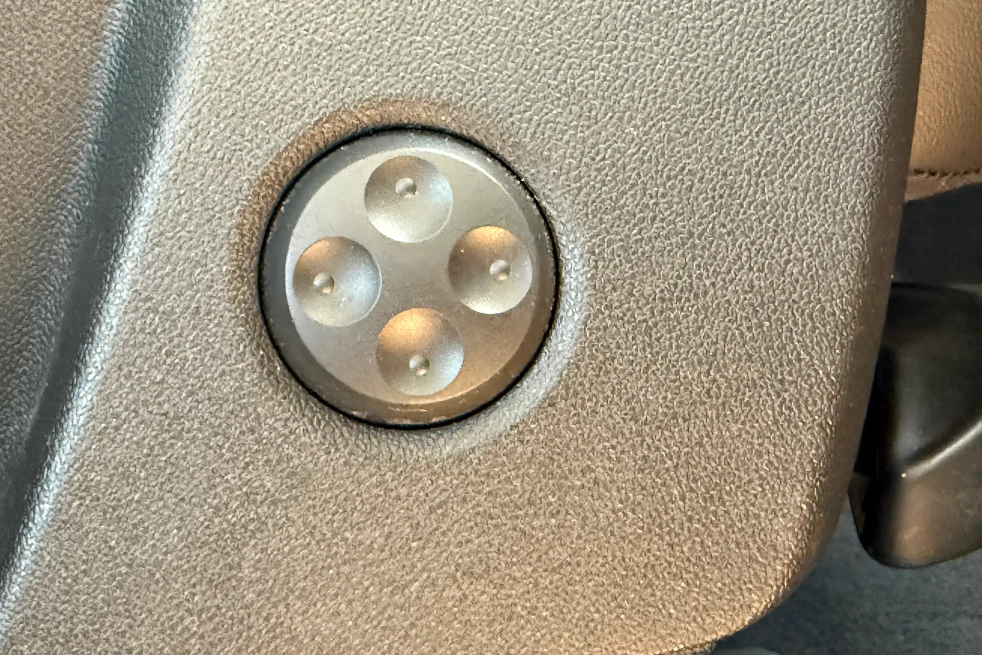 Audi Q5 thumbnail image number 38