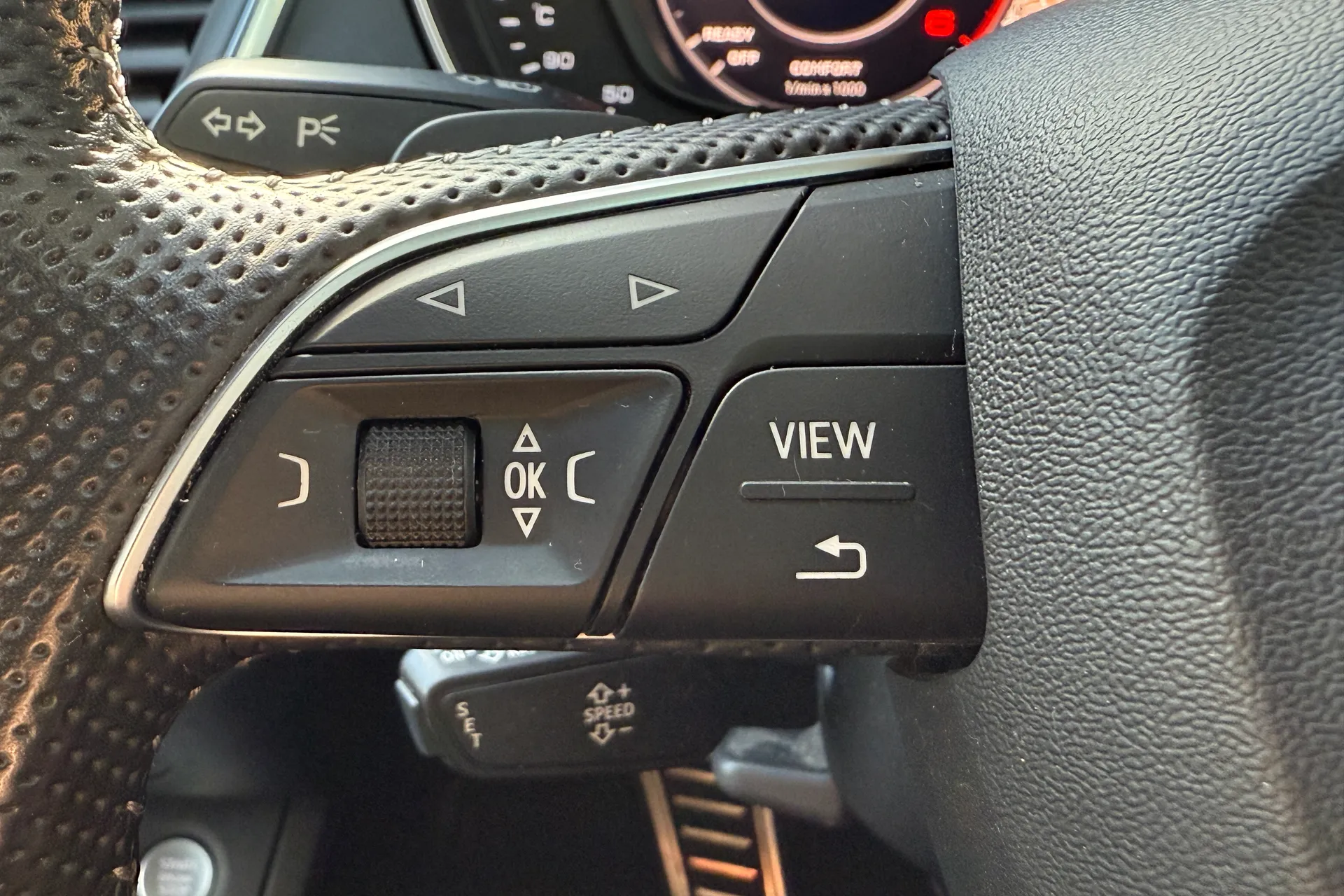 Audi Q5 thumbnail image number 15